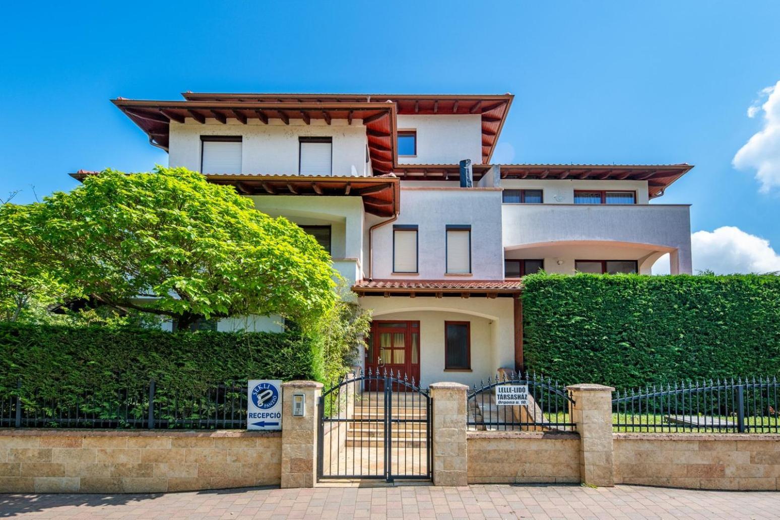 Sekli Apartman Balatonlelle Exterior photo